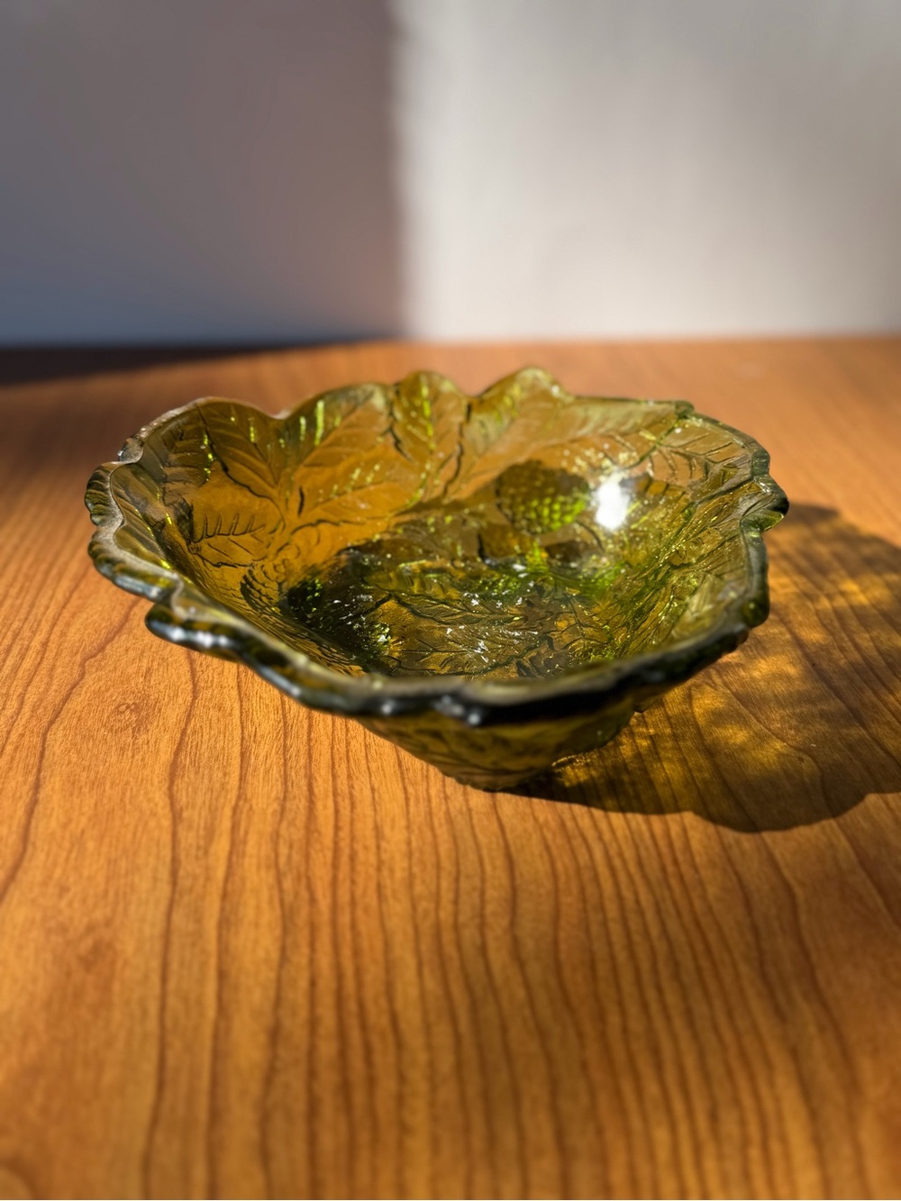 Indiana Glass Loganberry Green Leaf-Patterned Glass Decorative Bowl - Home Art